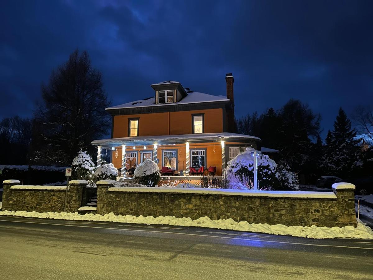 A Tout Venant B&B Magog Exterior foto