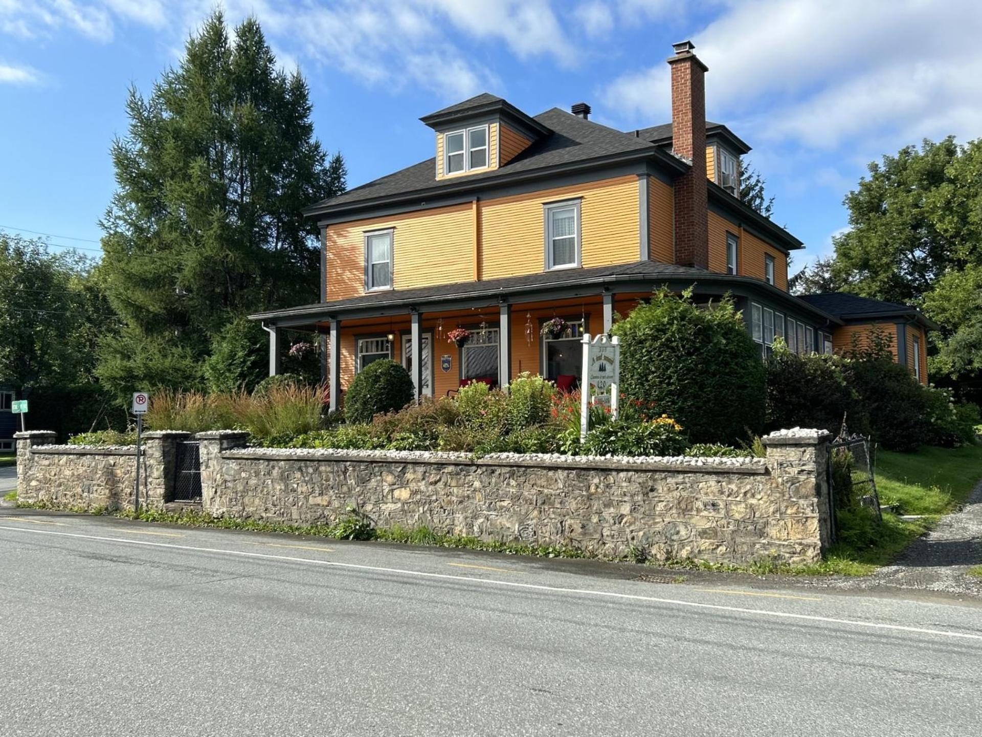 A Tout Venant B&B Magog Exterior foto